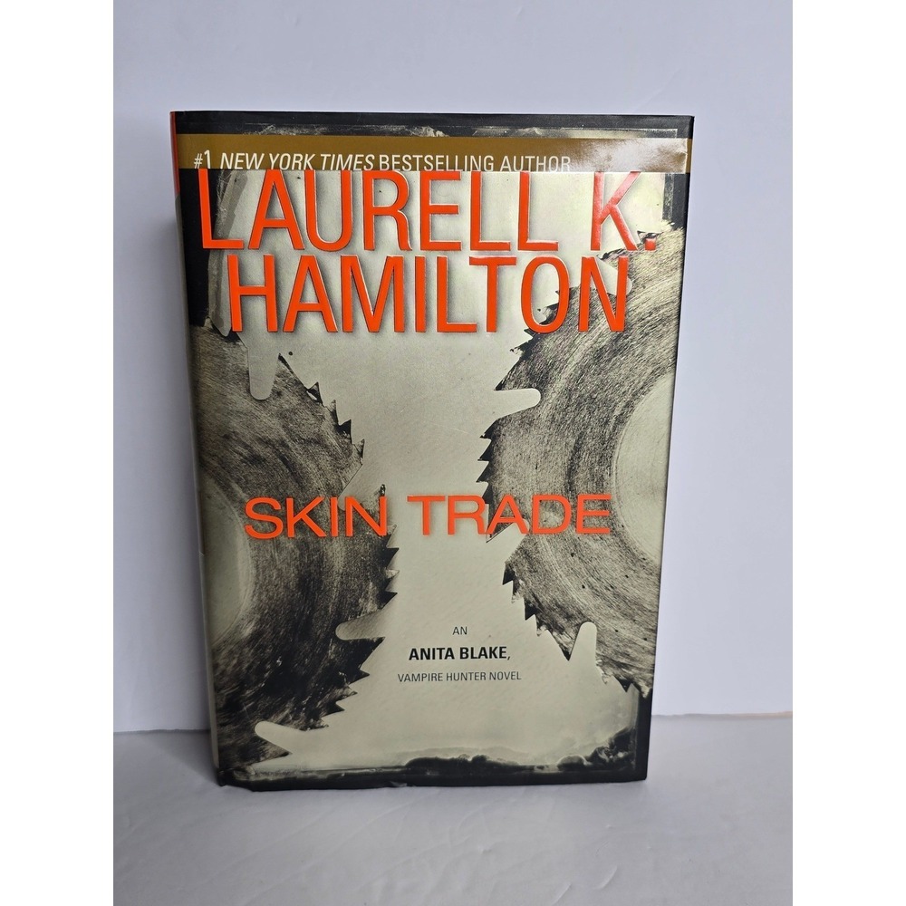 "SKIN TRADE" AN ANITA BLAKE‎ VAMPIRE HUNTER NOVEL